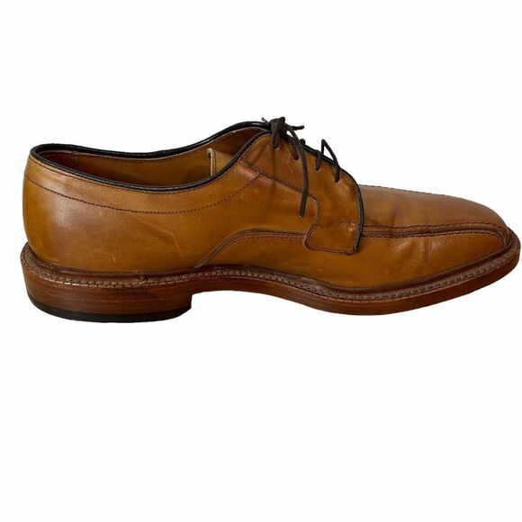 Allen Edmonds Hillcrest Tan Leather Derby Shoes - Picture 6 of 12